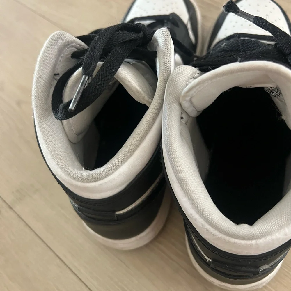 Air Jordan 1 mid - Picture 4 of 8